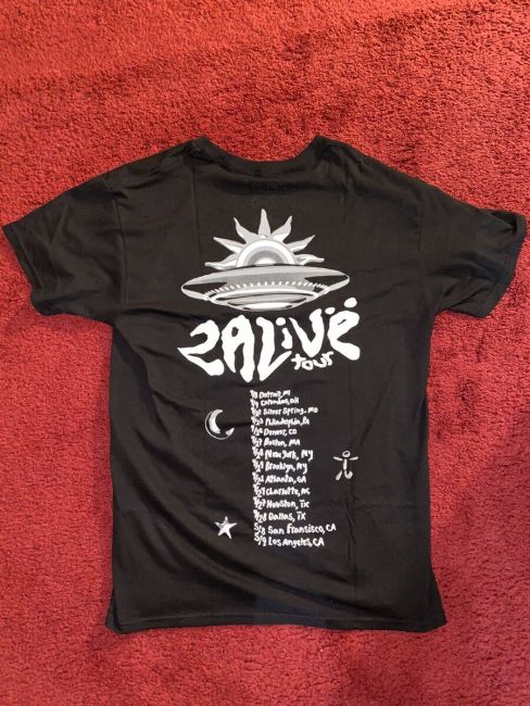 The Art of Merchandising: How Yeat's Official Store Stands Out